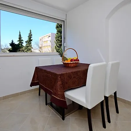 Mia Apartment *